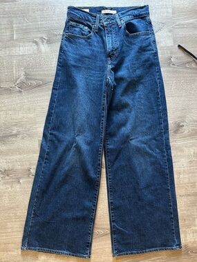 Levi’s women’s 728 wide leg- dark wash